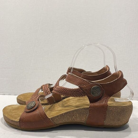 BCStudio Women’s‎ Shoes Barley Cork Platform Sandals Faux Leather Sz 8.5 Brown - Picture 5 of 11